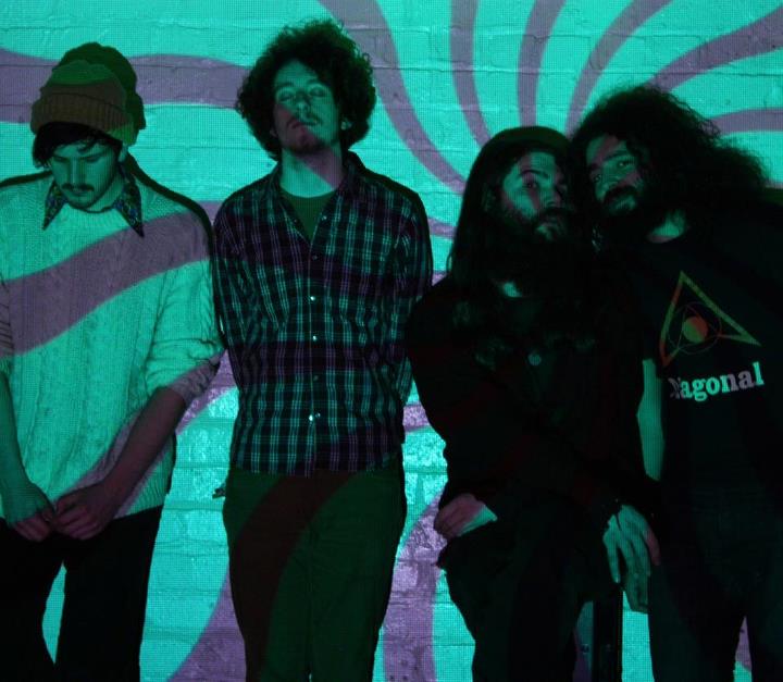 Stoner Rock desértico (o no) - Página 11 The-Cosmic-Dead